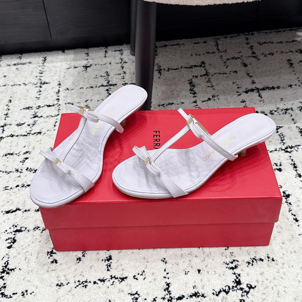 FG 26s T-strap Slippers Light Purple Leather 923518