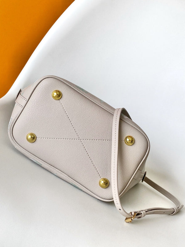 LV Blossom 20cm Bag Beige mix Green Cowhide 251989