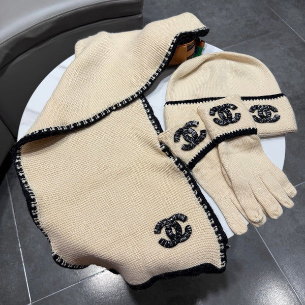 CC Hat Scarf Gloves Set Light Beige Black Knit 470401