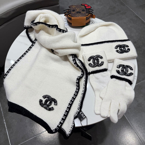 CC Hat Scarf Gloves Set White Black Knit 470403