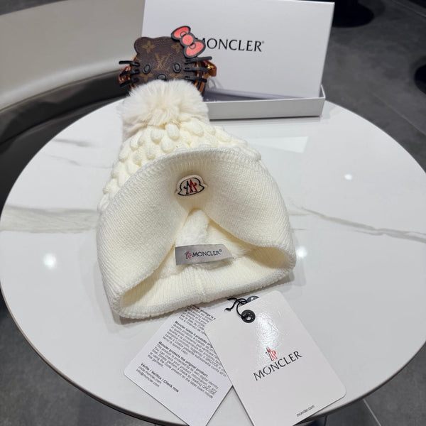 MC 26s Winter Pom Pom Beanie Wool 499252