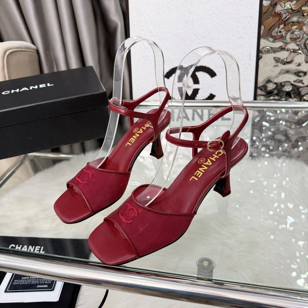 CC 2026B Métiers d'Art Sandals Burgundy Mesh Leather 970170