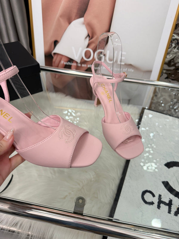 CC 2026B Métiers d'Art Sandals Pink Leather 970176