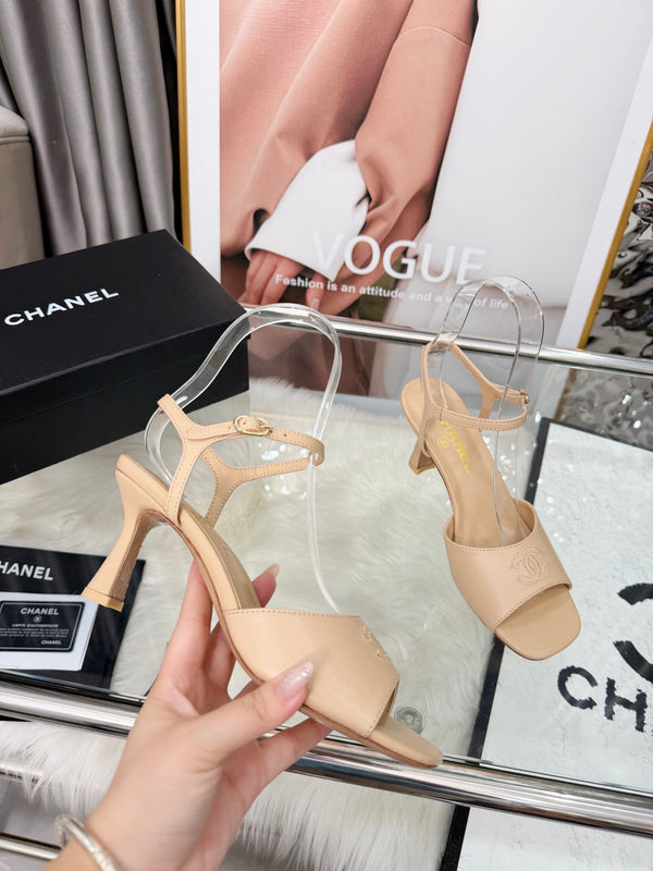 CC 2026B Métiers d'Art Sandals Beige Leather 970177