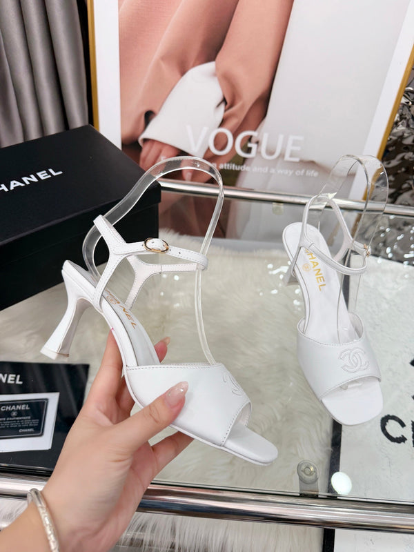 CC 2026B Métiers d'Art Sandals White Leather 970178