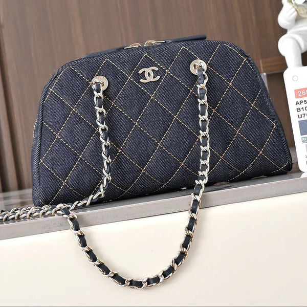 CC 2026 Chain Clutch Bag 19.5cm Blue Denim Leather 140656