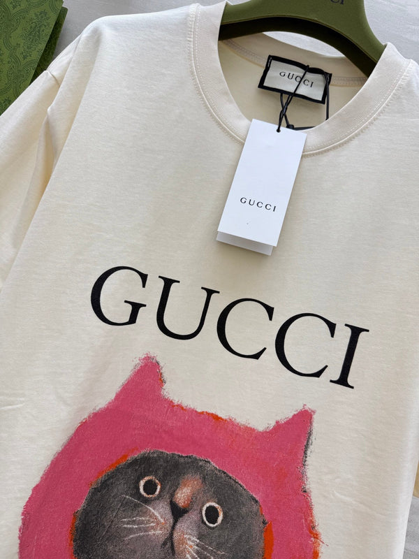 Gucci 25 Kitten Short-sleeved T-shirt Beige Brown Cotton