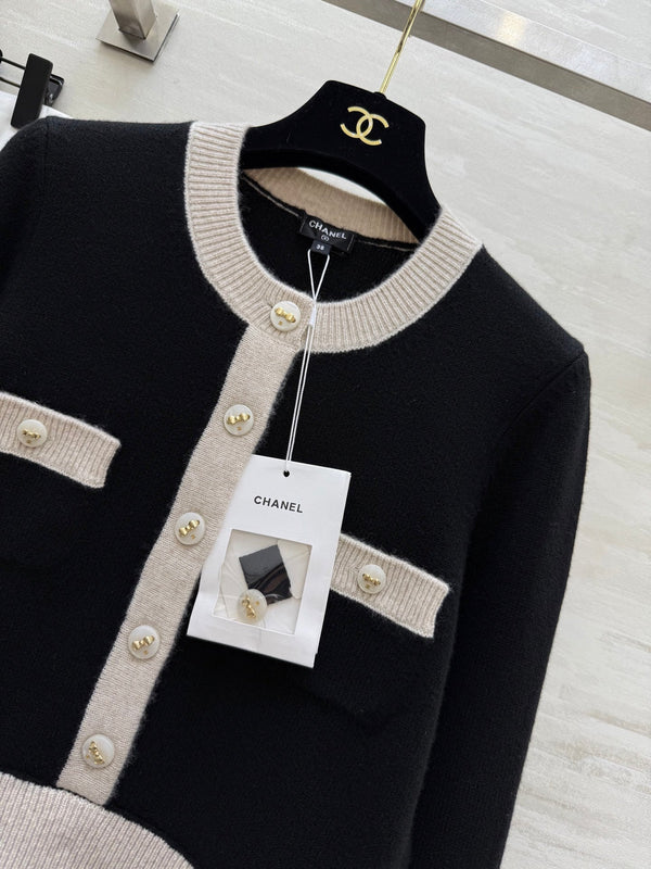 Chanel 2025 Two-Piece Cardigan Jacket Black Wool Cashmere 319528