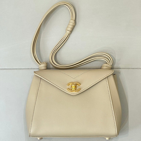 CC 26A Métiers d’Art Envelope Bag Beige Lambskin