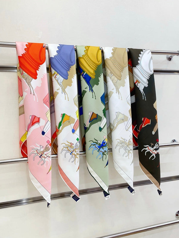 HM 26s Double-sided Scarf 90 White Multicolor Twill Silk 150375