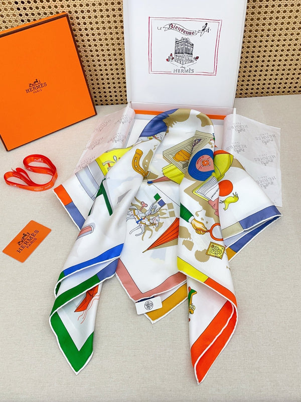 HM 26s Double-sided Scarf 90 White Multicolor Twill Silk 150375