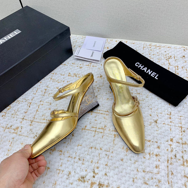 CC 26s Wedge Sandals 10cm Metallic Leather 163570