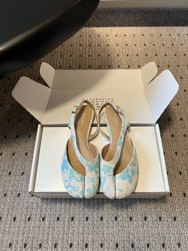 MM Tabi Slingback Blue Floral Print Suede 803542