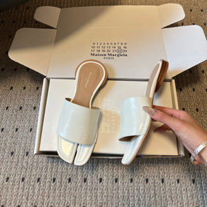 MM Tabi Flat Mule White Sheepskin 803753