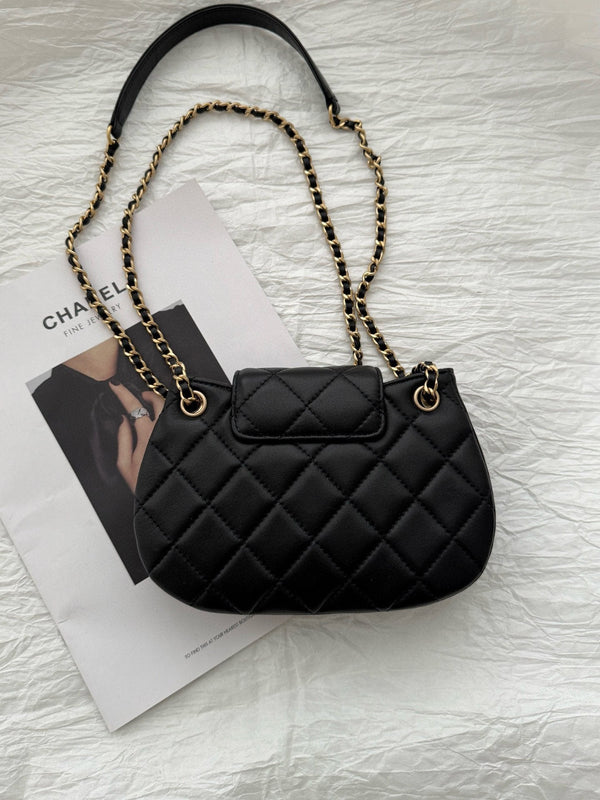 24c cc hobo bag 20cm black lambskin gold hardware
