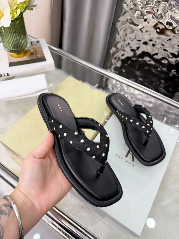 The Row Ginza Thong Sandals Black Sheepskin Horsehair 707573