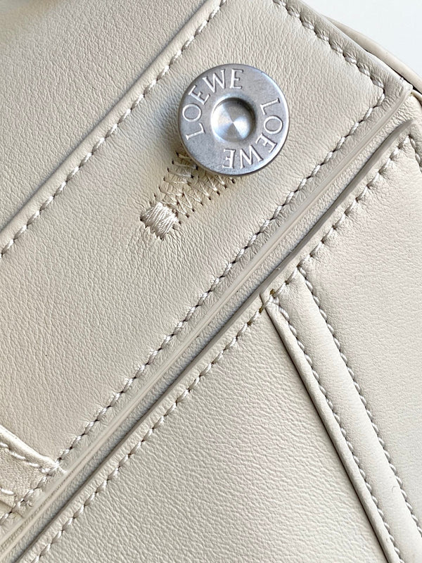 Loewe Panta Small Puzzle Bag 24cm White Glossy Calfskin