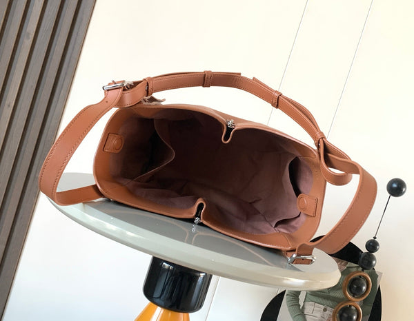Loewe Hammock Bag 15 cm Camel Calfskin