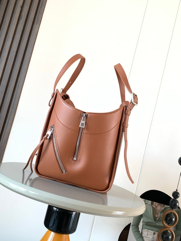 Loewe Hammock Bag 15 cm Camel Calfskin