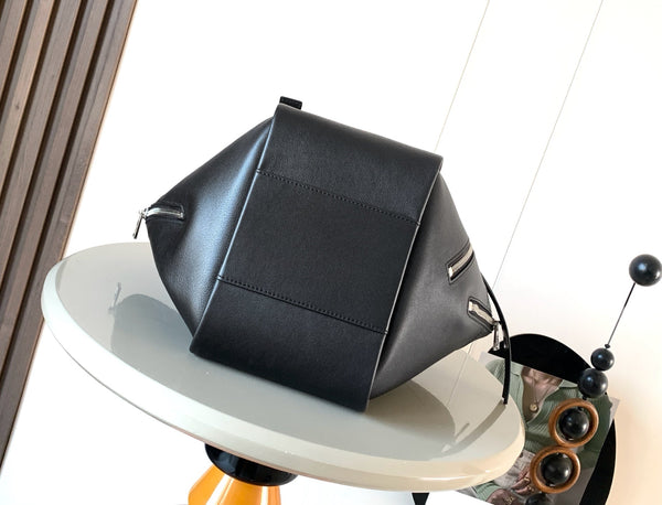 Loewe Hammock Bag 15 cm Black Calfskin