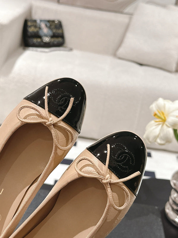 cc 25c ballet flat cross line pattern beige lambskin 237484