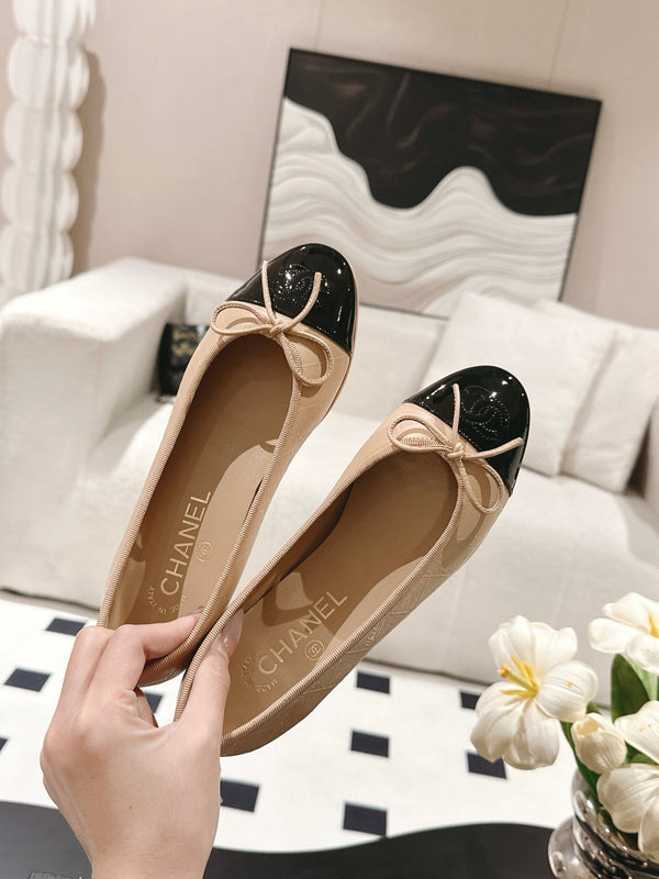cc 25c ballet flat cross line pattern beige lambskin 237484