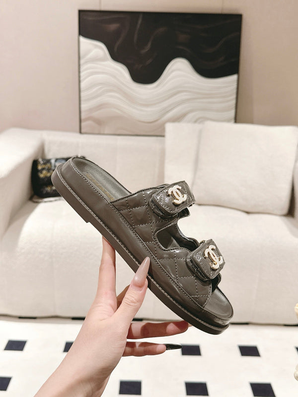 cc 25p logo with pearl mule sandal dark grey leather 237581
