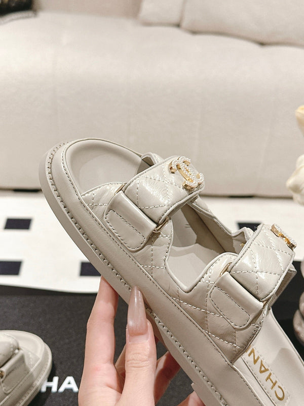 cc 25p logo with pearl mule sandal grey leather 237584