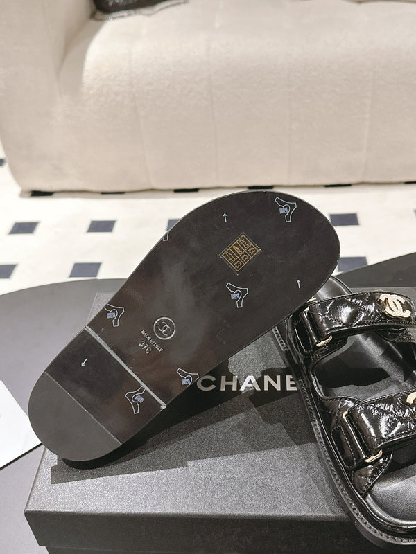 CC 25 Dad Sandal Mules Black Patent Leather 237585