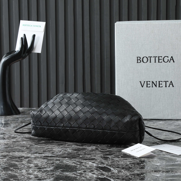 BV Dustbag Notte 33cm With Chain Black Calfskin HW