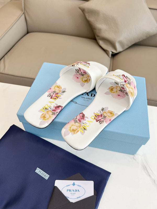 Prad 26s Slide Sandals Floral White Leather 140495