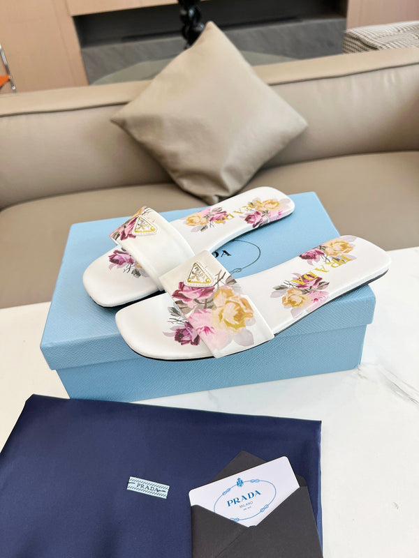 Prad 26s Slide Sandals Floral White Leather 140495
