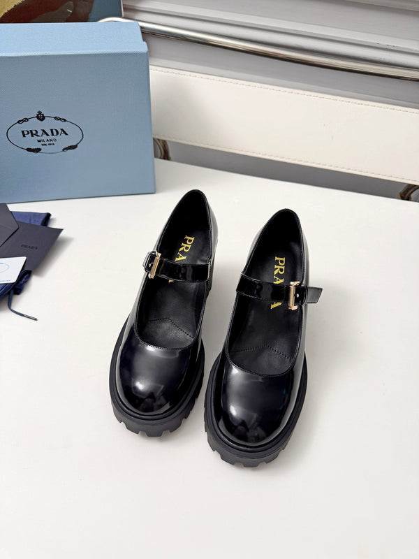 Prad Mary Jane Platform Pumps Black Patent Leather 118330