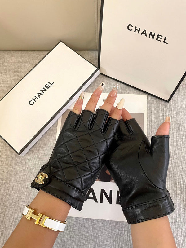 FINGERLESS GLOVES IN BLACK SHEEPSKIN 463845