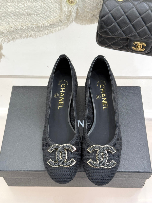 CC 25P Hollow Double C Ballet Flats 50mm Black Raffia 265639