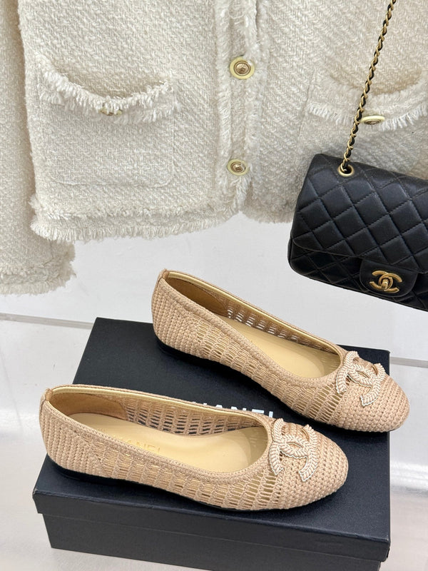 CC 25P Hollow Double C Ballet Flats 15mm Beige Raffia 265642