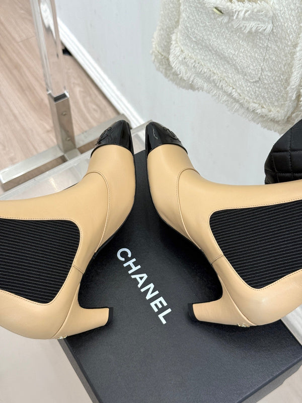 CC 26S Cap Toe Chelsea Ankle Boots 7cm Patent Leather 153340