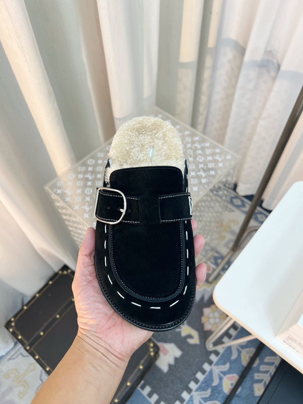 TR 26s Buckle Mule Flat Suede 146478