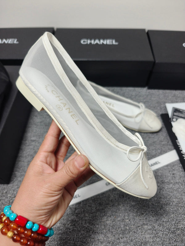 CC 26s Ballet Flat White Mesh Fabric Sheepskin 681983