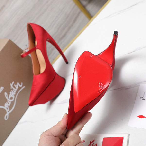 CL Matières Fécales Platform Pumps 15cm Red Satin 637890
