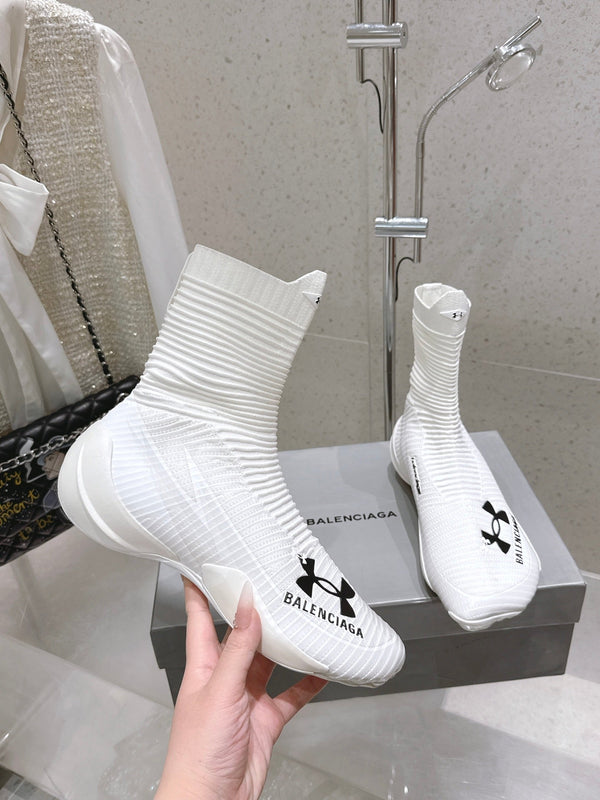 UNDER ARMOUR HYPER SNEAKER IN WHITE MIX BLACK KNITTED FABRIC