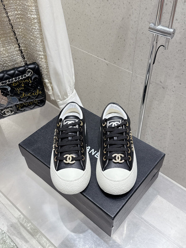 CC Sneaker Black cowhide 204661