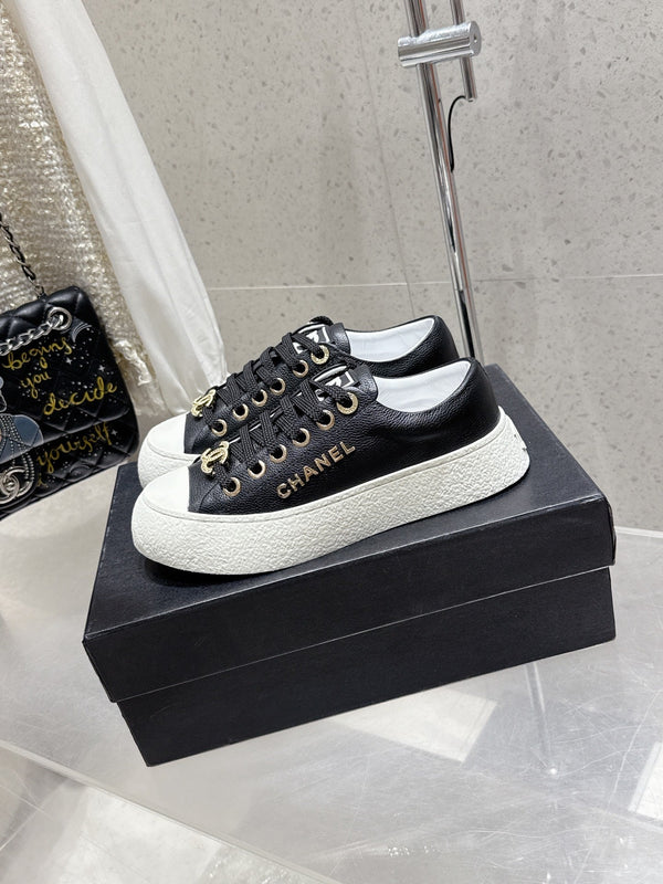 CC Sneaker Black cowhide 204661