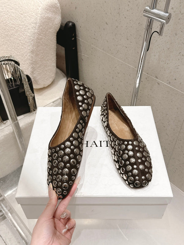 CL 26s Flat Shoes In Dark Brown Suede With Metal Studs