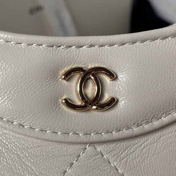 cc 24s31 nano shopping bag 17.5cm cream lambskin gold hardware
