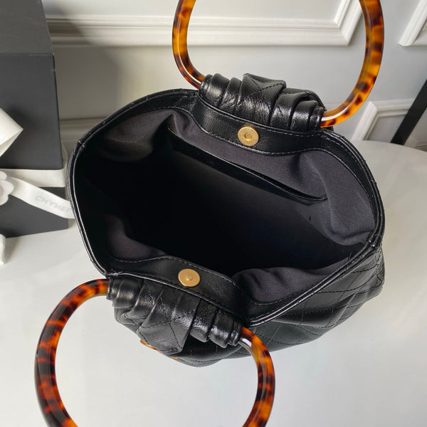 CC 26 Pouch Large Black Tortoiseshell Lambskin 286204