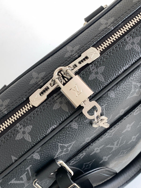 LV M46457 Porte-Documents Voyage NM Black Monogram Eclipse Canvas