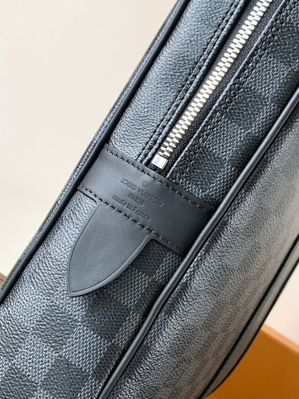LV Porte-Documents Voyage Black Damier Graphite Canvas