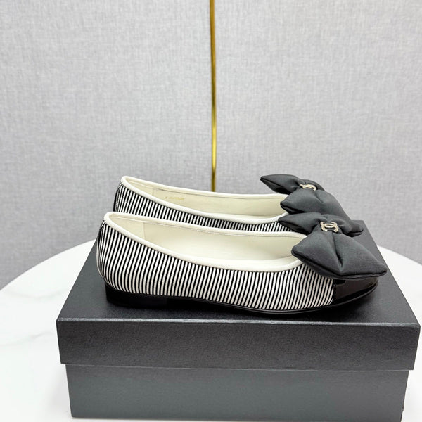 CC 25 Bow Ballet Flats Black White Canvas Striped Pattern And Grosgrain 368809