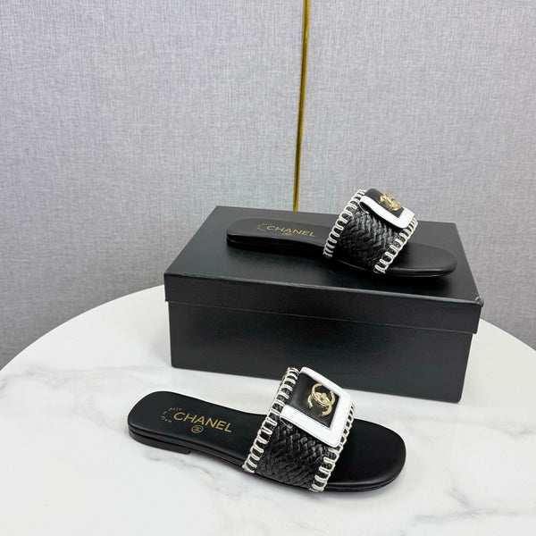 CC 26s Slipper Black White Sheepskin Tweed 620278